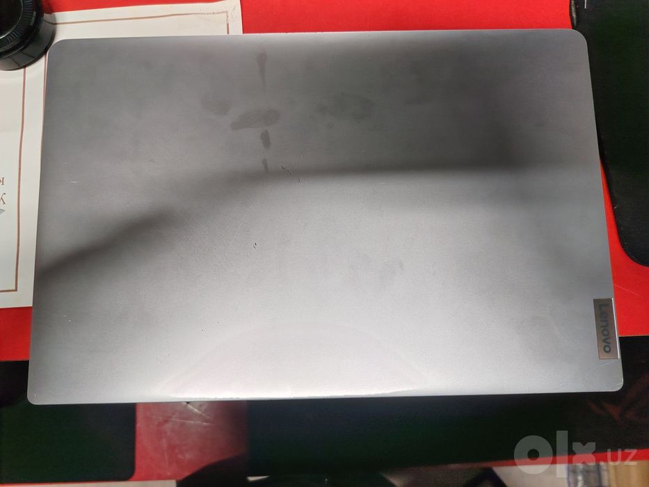 Lenovo ноутбук сотилади!