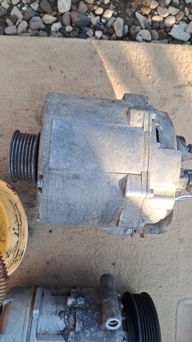 Alternator pentru vw touareg 7L/porsche cayenne/Q7 motor 3.0 tdi