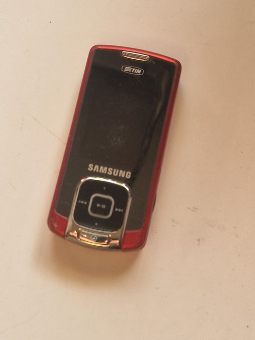 Telefon Samsung SGH-7330, dungi pe display