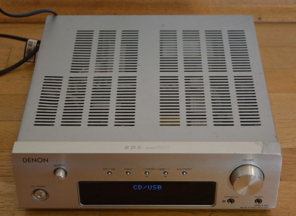 Стерео ресийвър DENON DRA-F107 За Ремонт или за Части