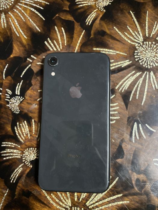 Vând iPhone xr stare foarte bună