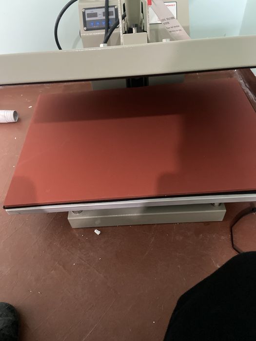 Termopres sotiladi biznes uchun