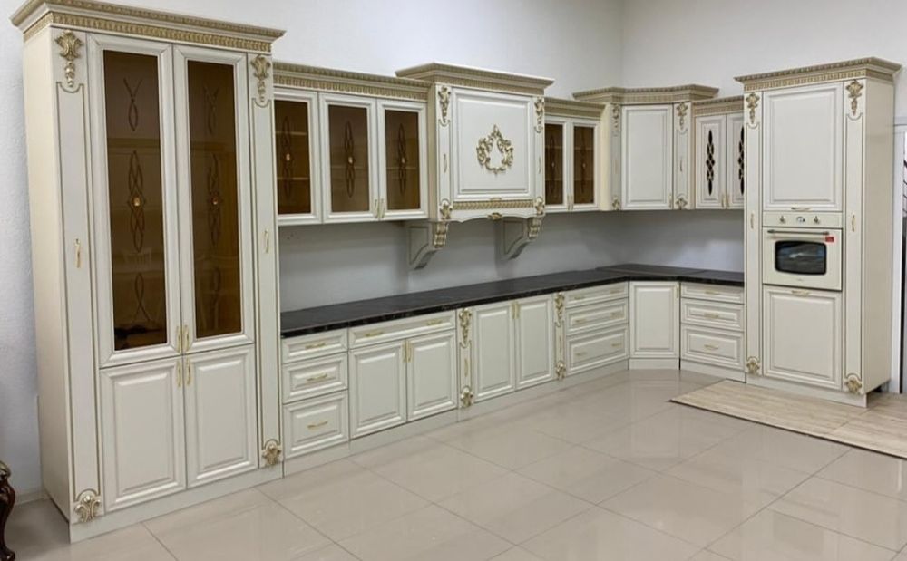 Мебель на заказ кухинний ва уйни ичига хохлагандай туридаги