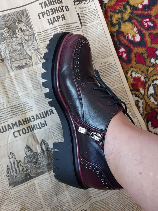 Туфли 2 пары.  Размер 38.