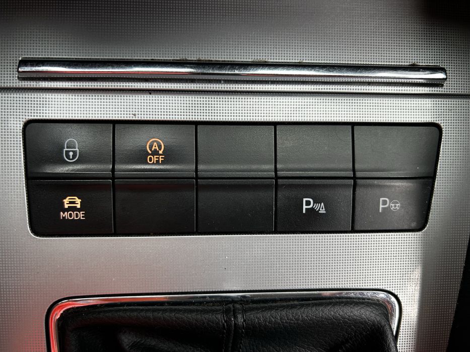 Skoda Octavia 3 / 1.6 TDI