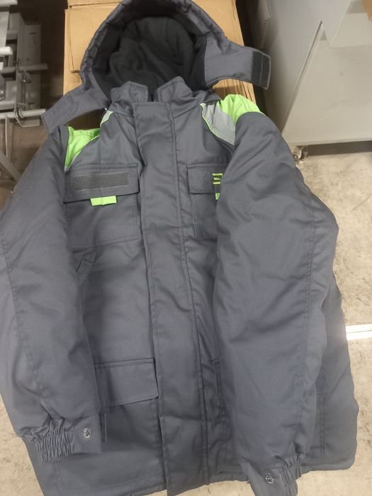 Продам спецодежда зимний.