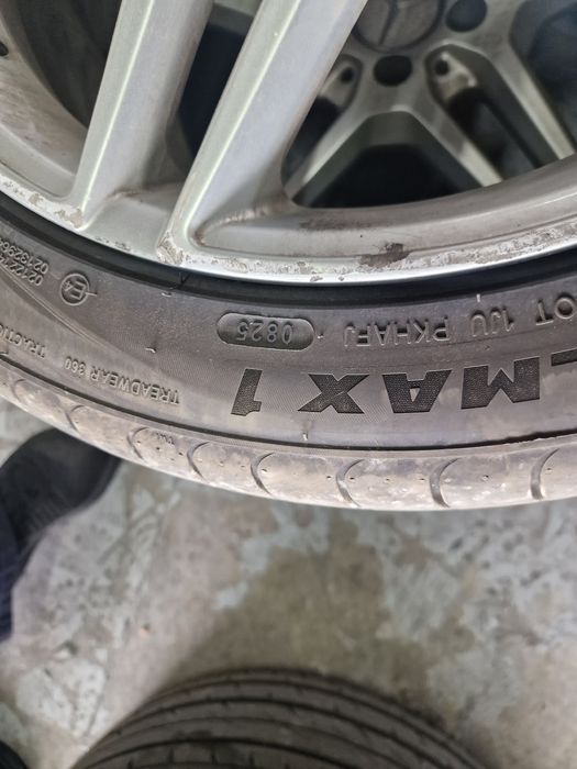 Гуми с Джанти за Mercedes Cls W218 255/40 , 285/35 ZR18 dot 2023