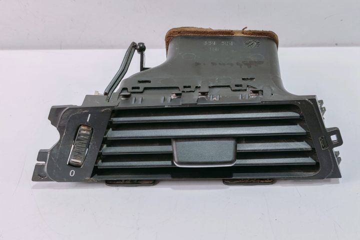 Grila Ventilatie  bord 64229130459903 BMW Seria 3 E90/E91/E92/E93 ser