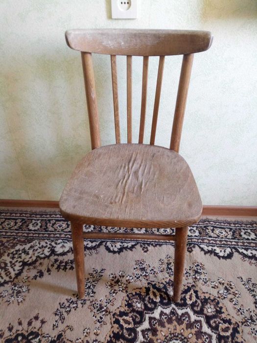 Стул деревянный производства ссср