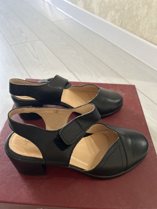 Летняя женская обувь