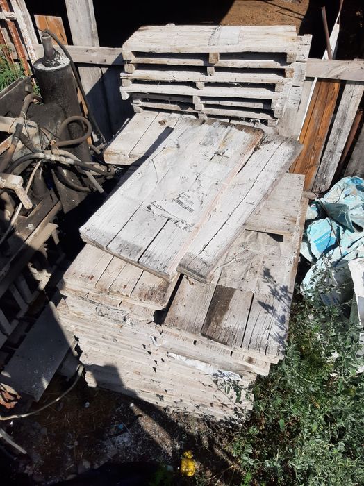 Продам пескаблочный станок срочна.