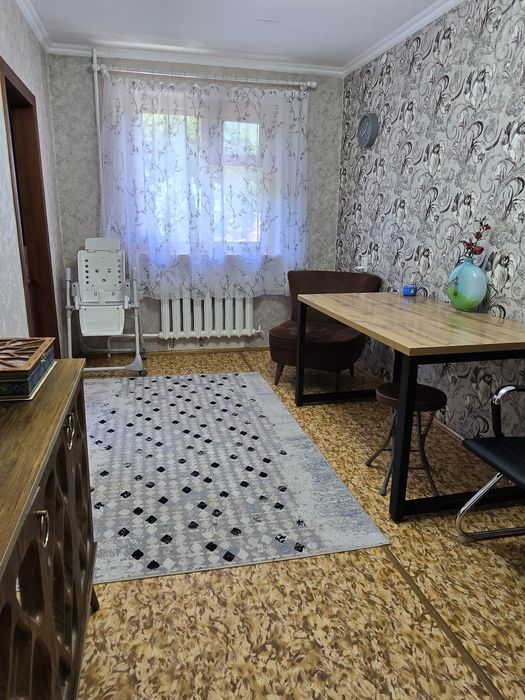 Продам 4 комн квартиру район Парк Победы