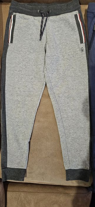 Разпродажба на детски дрехи