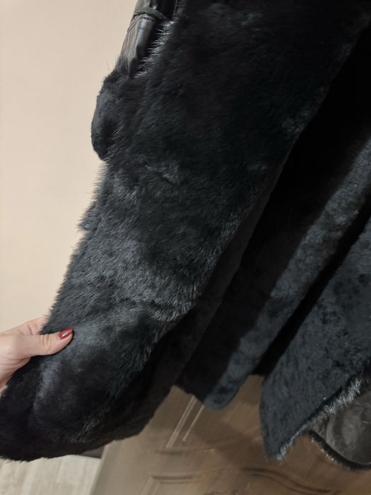 Продам кожанное пальто