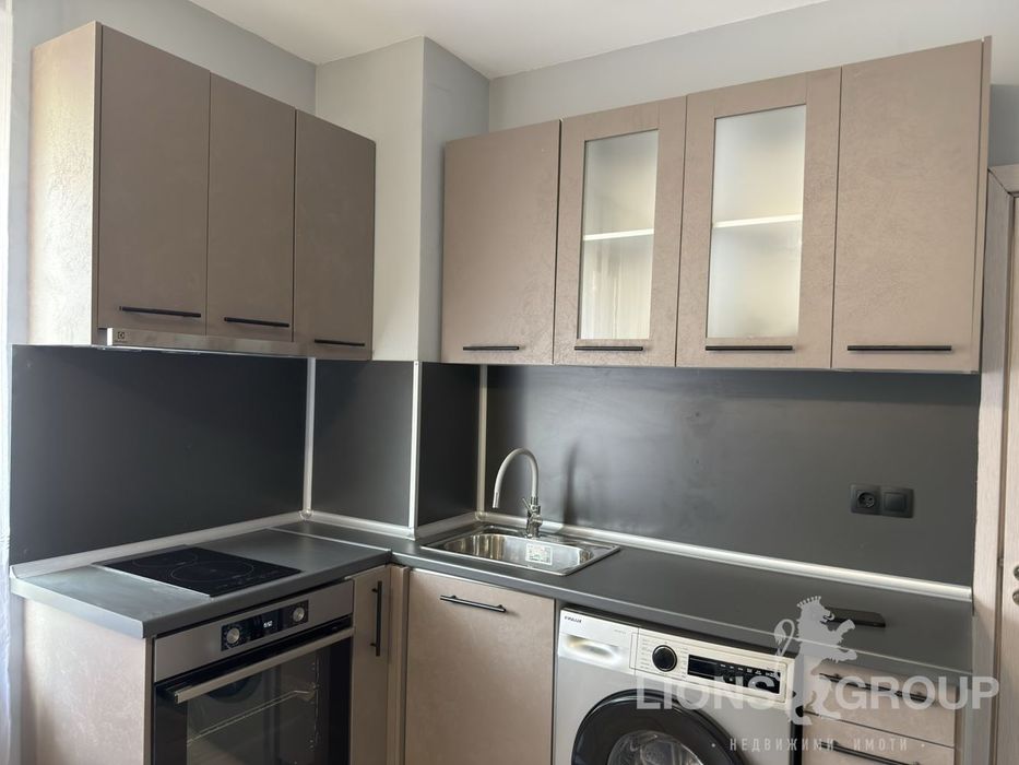 Дава се под наем Двустаен апартамент в Варна, Аспарухово - 55 кв.м за 400 € - Снимка #1