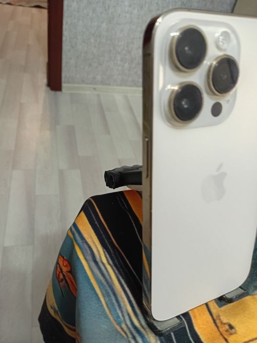 Продам Iphone 14pro