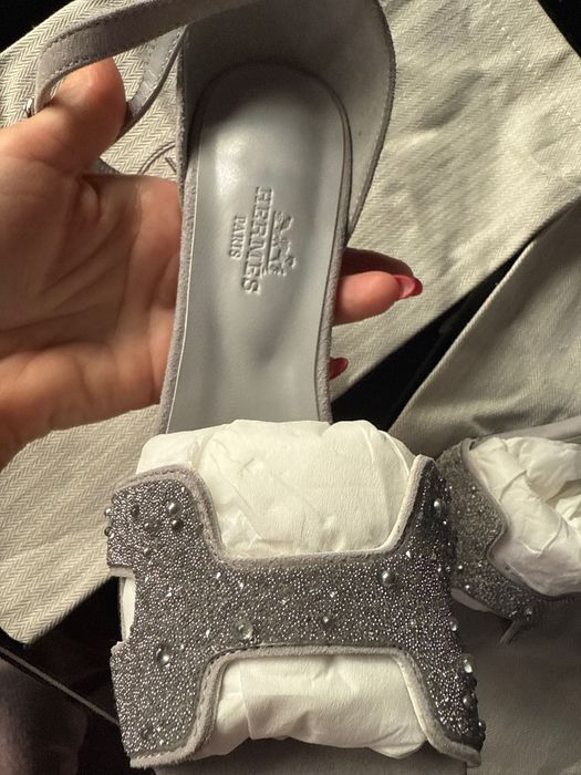 Обувки hermes с висок ток,естествена сива кожа