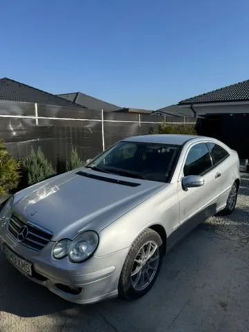 Mercedes-Benz C Mercedes-Benz C 200 CDI Coupé – 2005 – Manuală – 2.2 Diesel
