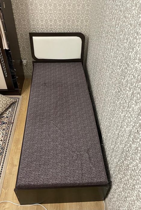 Кровать односпальная