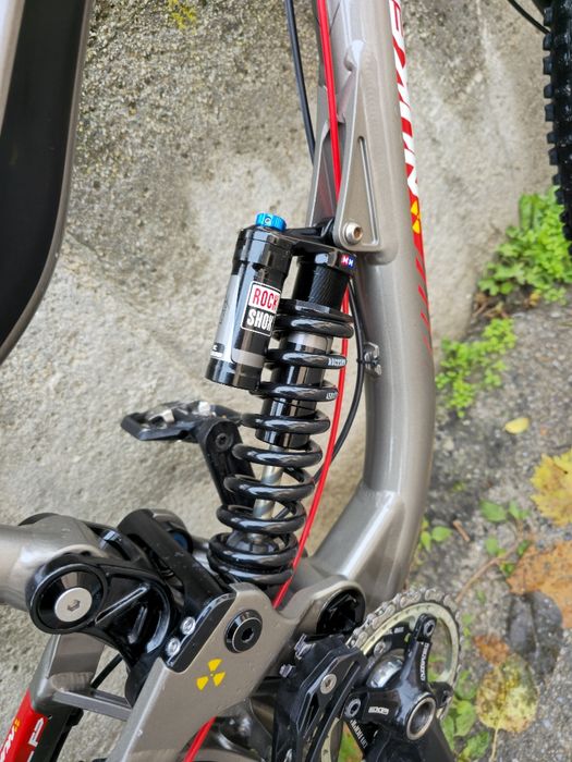 Nukeproof Scalp 26 цола DH, Boxxer Rockshox 1x11 скорости Sram XO