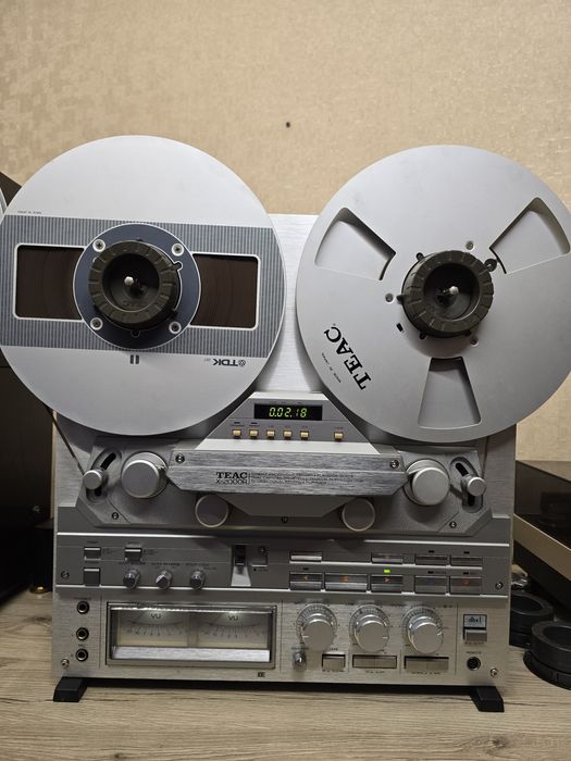 Катушечный магнитофон Teac X2000R