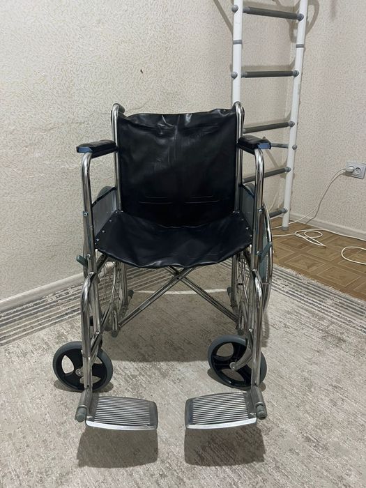 Инвалидная коляска