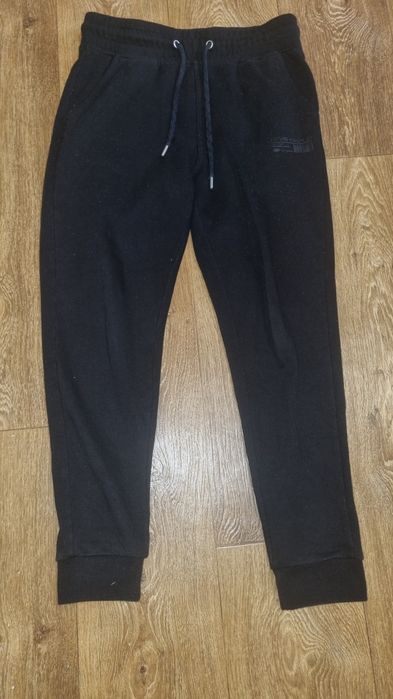 продам брюки для школы и трико  тёмно синие