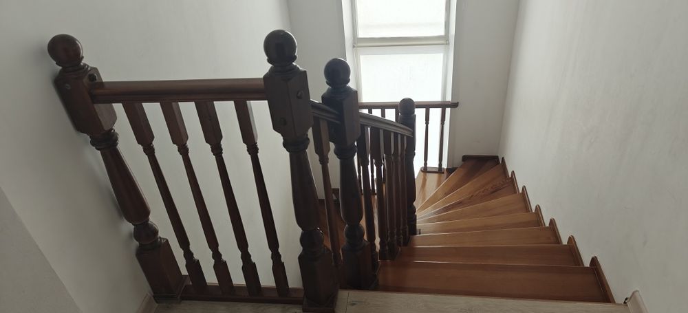 Продам лестницу не дорого