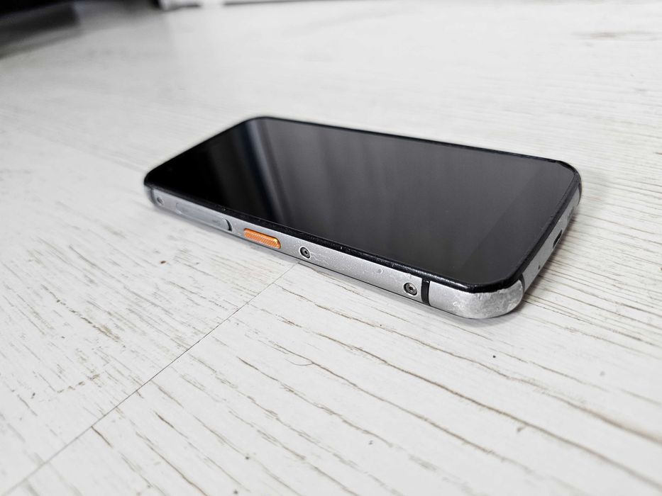 Телефон с термокамера - CAT S62 PRO