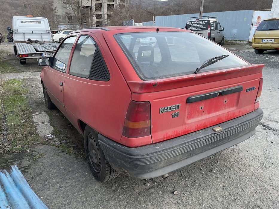 Opel Kadett e 1.3 59hp 1986 На Части