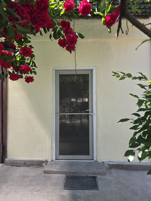 Proprietar vând apartament cu 1 camera la parter înalt!