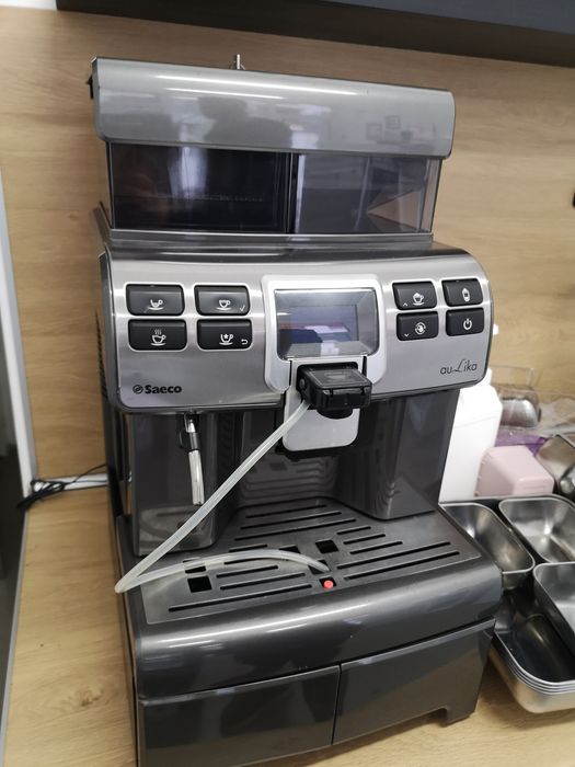 Търговско оборудване за заведения, Хладилни витрини, фризери и др.