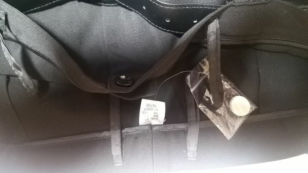 Нов черен елегантен панталон с колан , и дънки уникални Mango