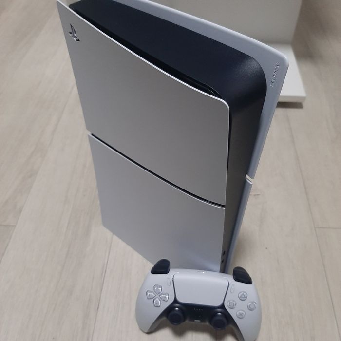 Продам Sony Playstation 5 Slim