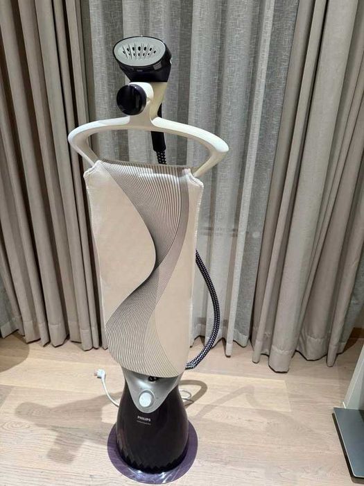 Вертикален парогенератор Philips ComfortTouch Plus – Отлично състояние