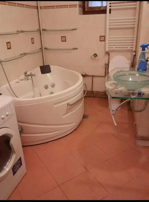 3 camere ultracentral, curte privată – Iași, direct de la proprietar