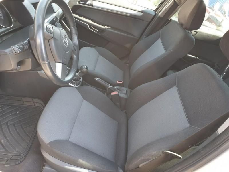Dezmembrez Opel Astra H facelift 1.9CDTI 100cp 74kw; 1.9CDTI 120cp 88k