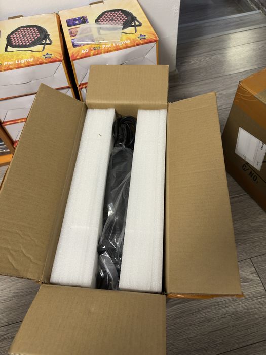 Moving Head Beam 200W / Noi Sigilate // DJ // Formatie // Club