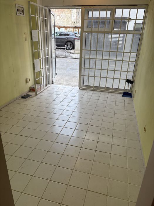 Дава се под наем Магазин в София, Люлин 3 - 18 кв.м за 350 € - Снимка #4