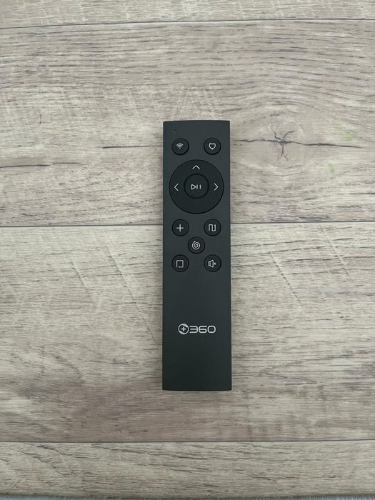 Срочно продам робот пылесос