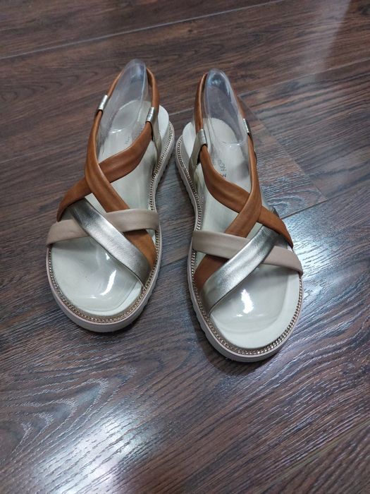 Босоножки сандали TJ Collection