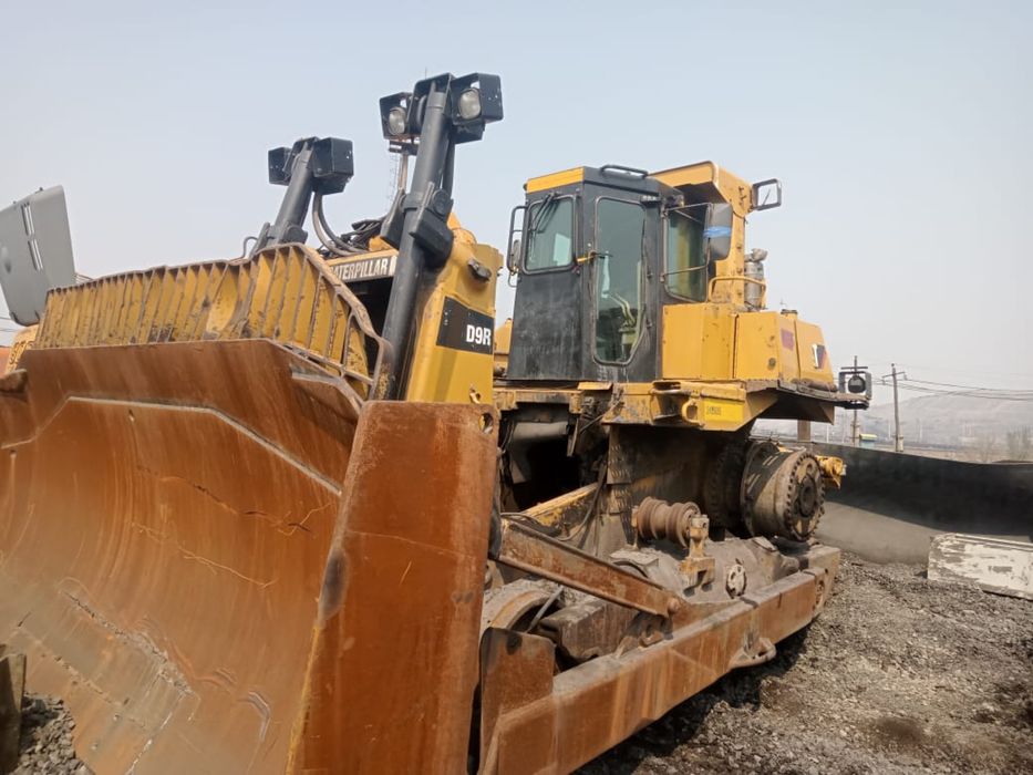 Продам бульдозер САТ D9R б/у