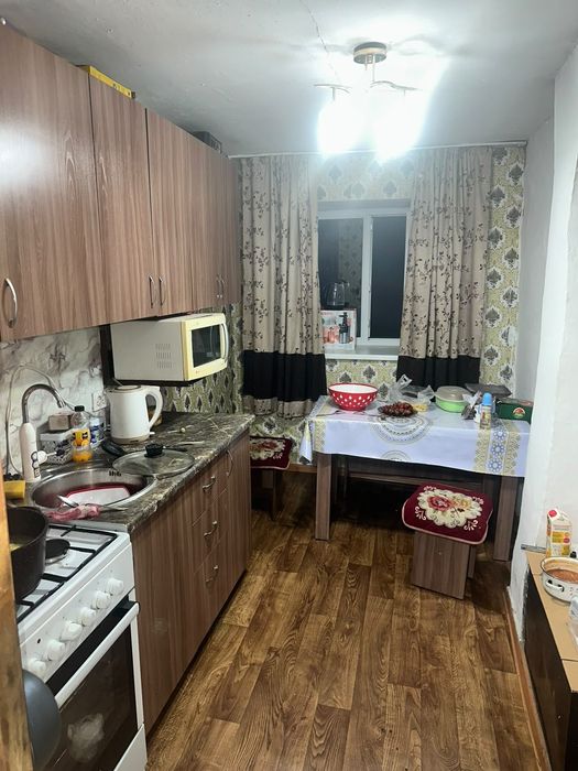 Продам 2 ком печное отопление