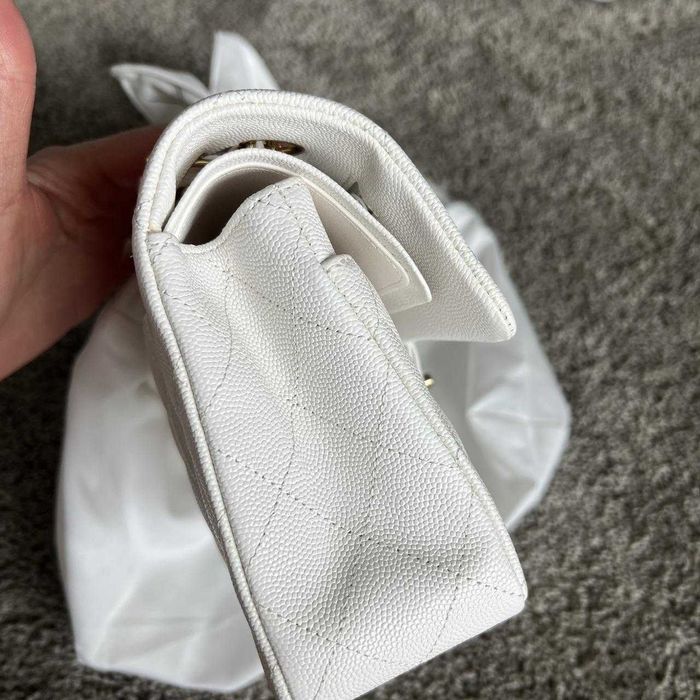 Geantă Chanel din Piele Albă, Poseta Chanel din Piele Granulată