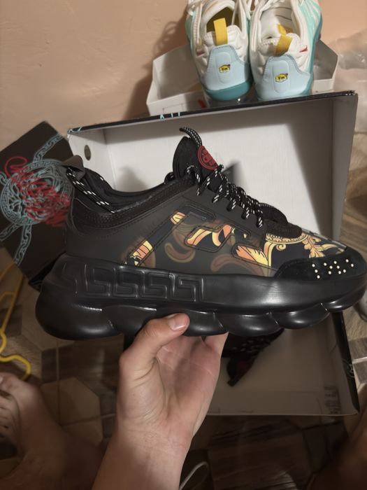 Versace Chain reaction