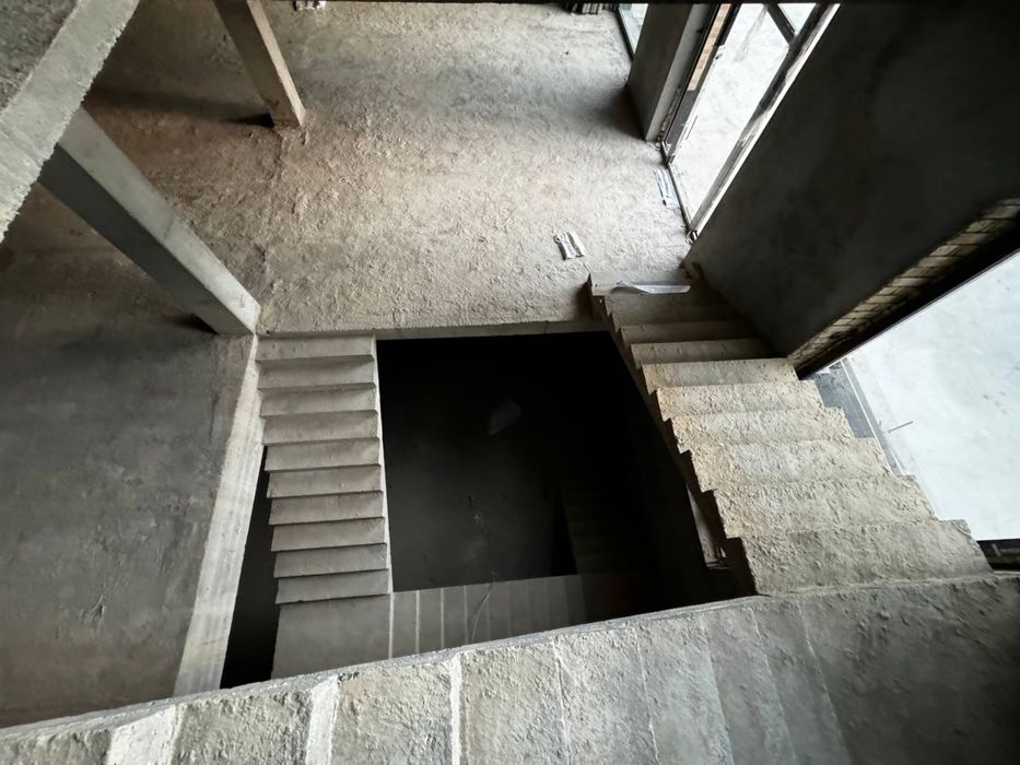 Помещение в аренду в центре города. Ориентир напротив ресторана Сириус