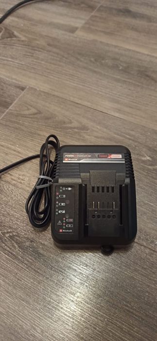Încărcător Einhell power x change