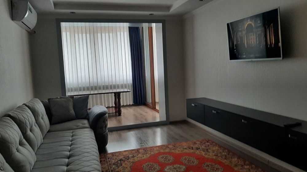 Гагарина.Продаётся 4х-ком квартира.