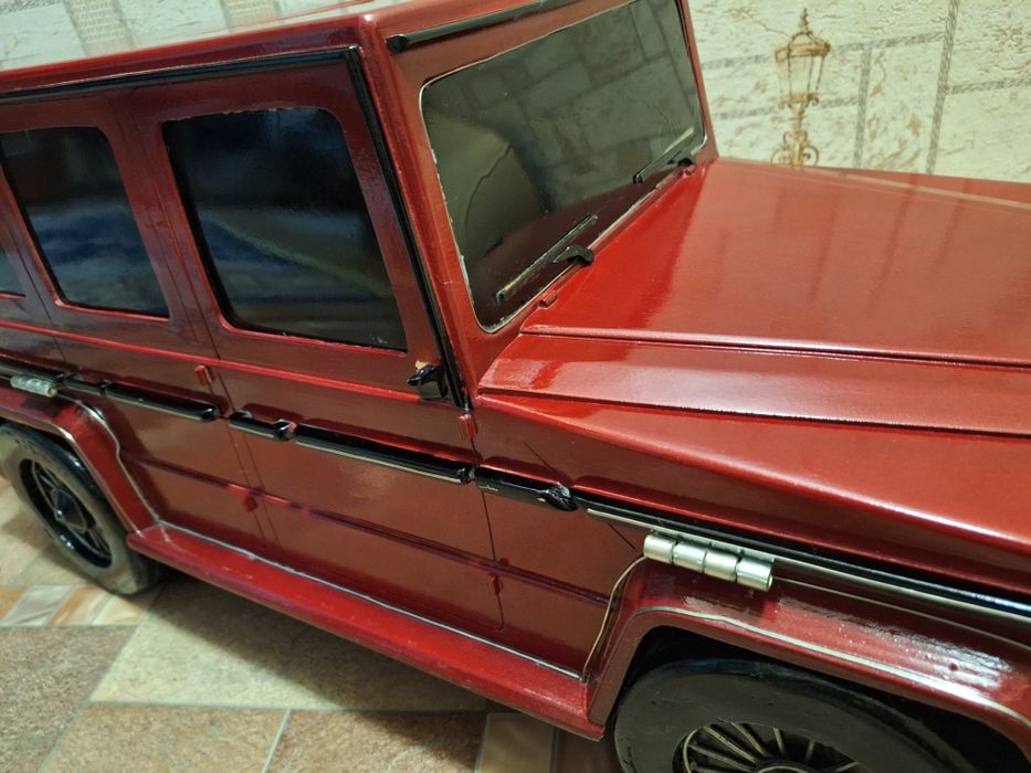 Необычные нарды в виде машинки.