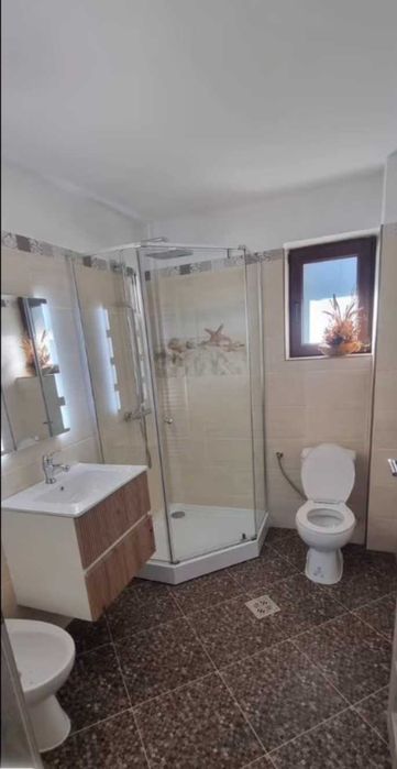 Casa de inchiriat Cristian, Brasov, 200 mp, 1400 mp gradina, garaj 2 locuri parcare
